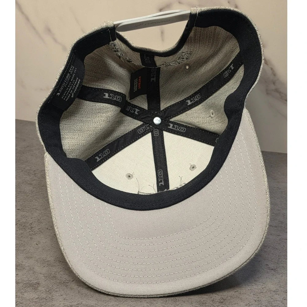 LA‎ Los Angeles Kings NHL Snapback Hat 110 One Ten Flexfit Tech Flat Brim Cap